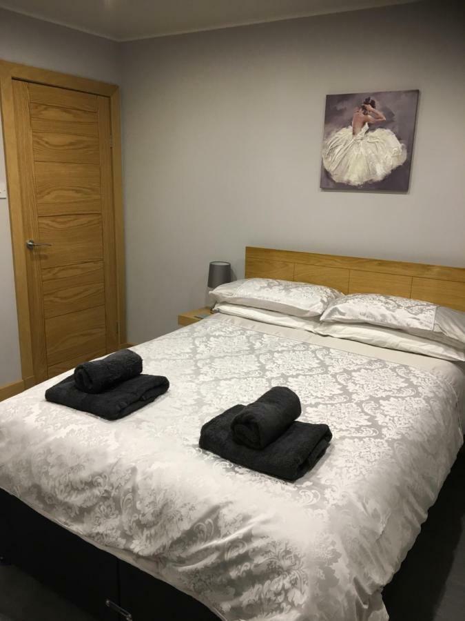 Treetops Bungalow Loch Ness ดรัมนาดรอคิท ภายนอก รูปภาพ